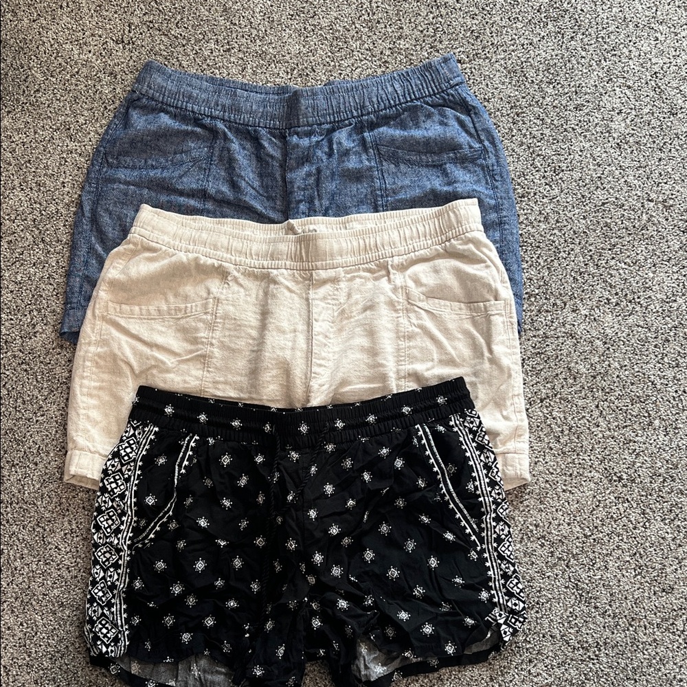 Old Navy Women's High Waist Shorts - Black, Cream, Blue Women’s L